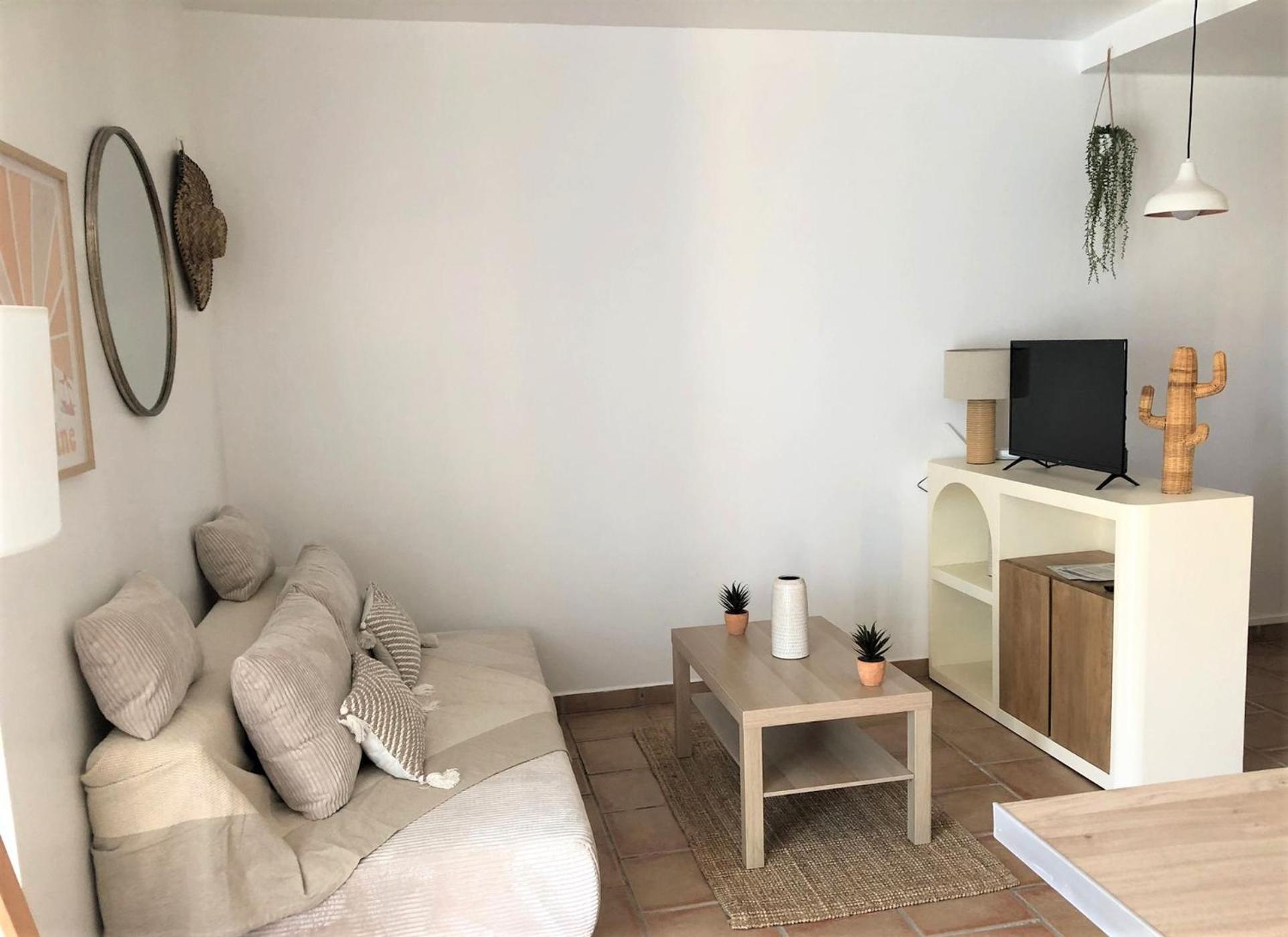 Beaux Appartements 3 Pieces Avec Espaces Exterieurs Et Parking - Proche Plage Hyeres Exterior photo